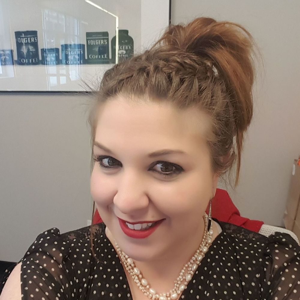 Meet your Posher, Lauren